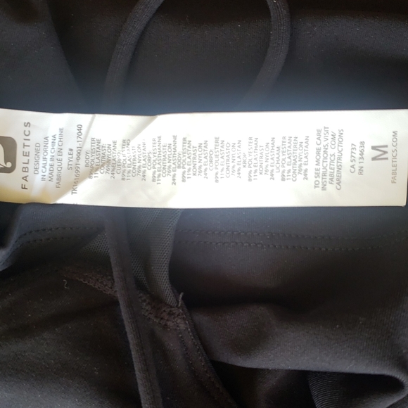 NWT Fabletics Bailey Tank M 8 - Picture 2 of 5